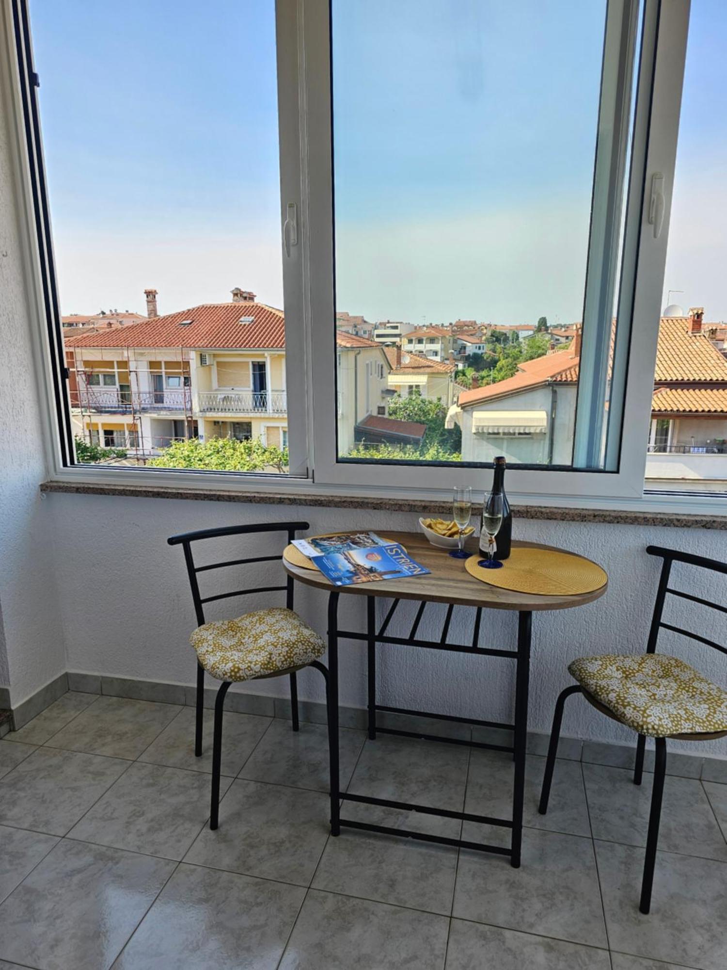 Apartment Neven Rovinj Parking Place Exteriör bild